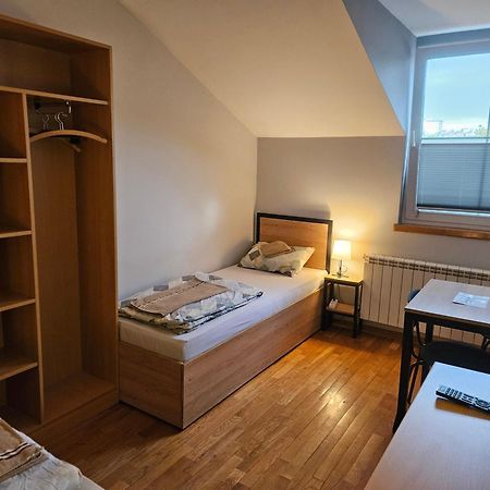 Apartments Peka Dusanovac エクステリア 写真