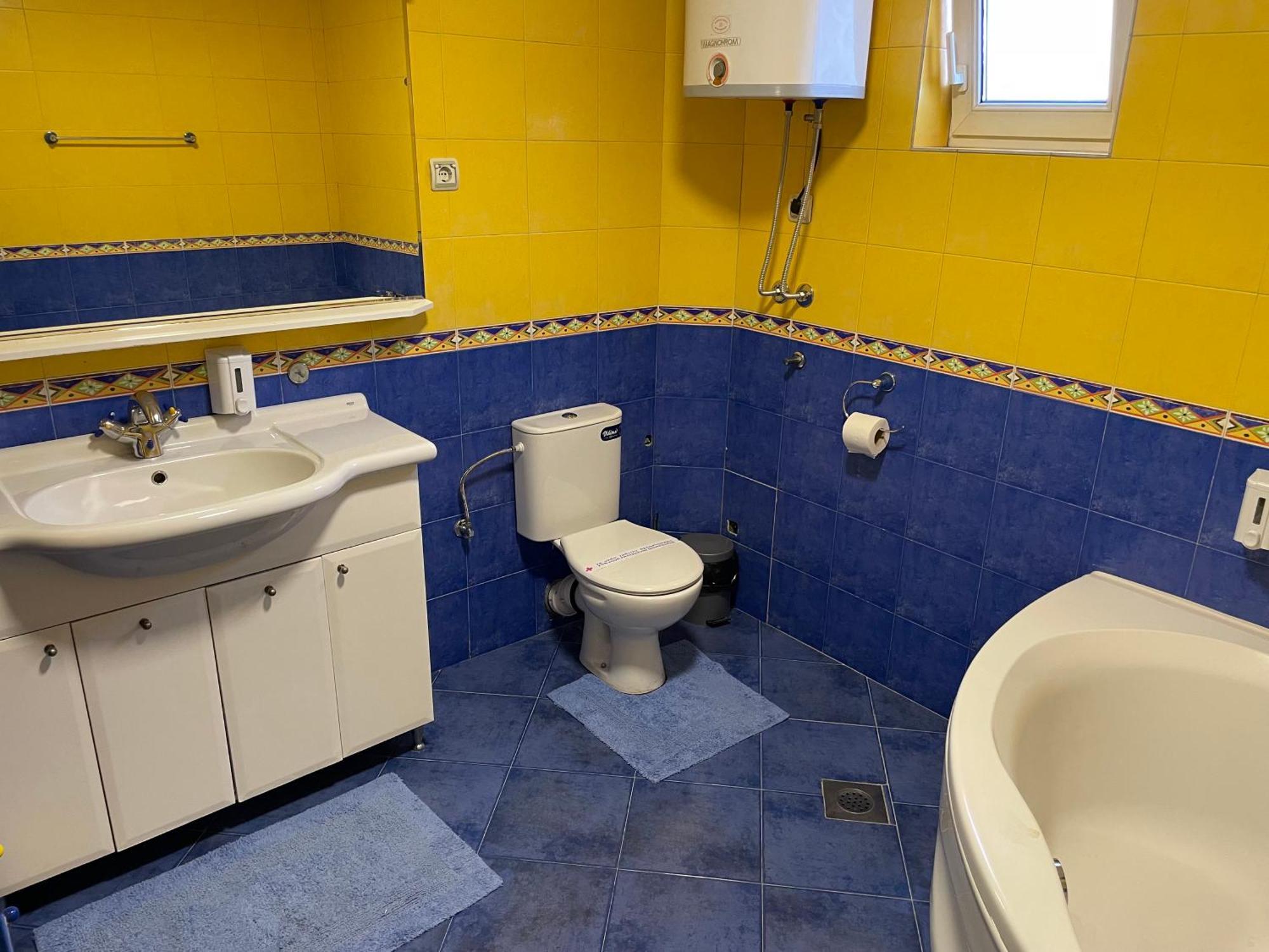 Apartments Peka Dusanovac エクステリア 写真