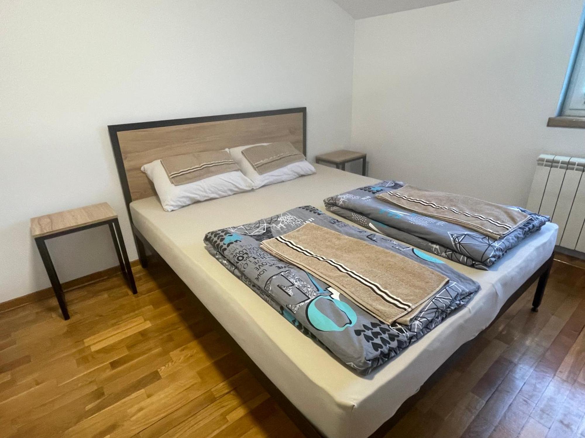 Apartments Peka Dusanovac エクステリア 写真