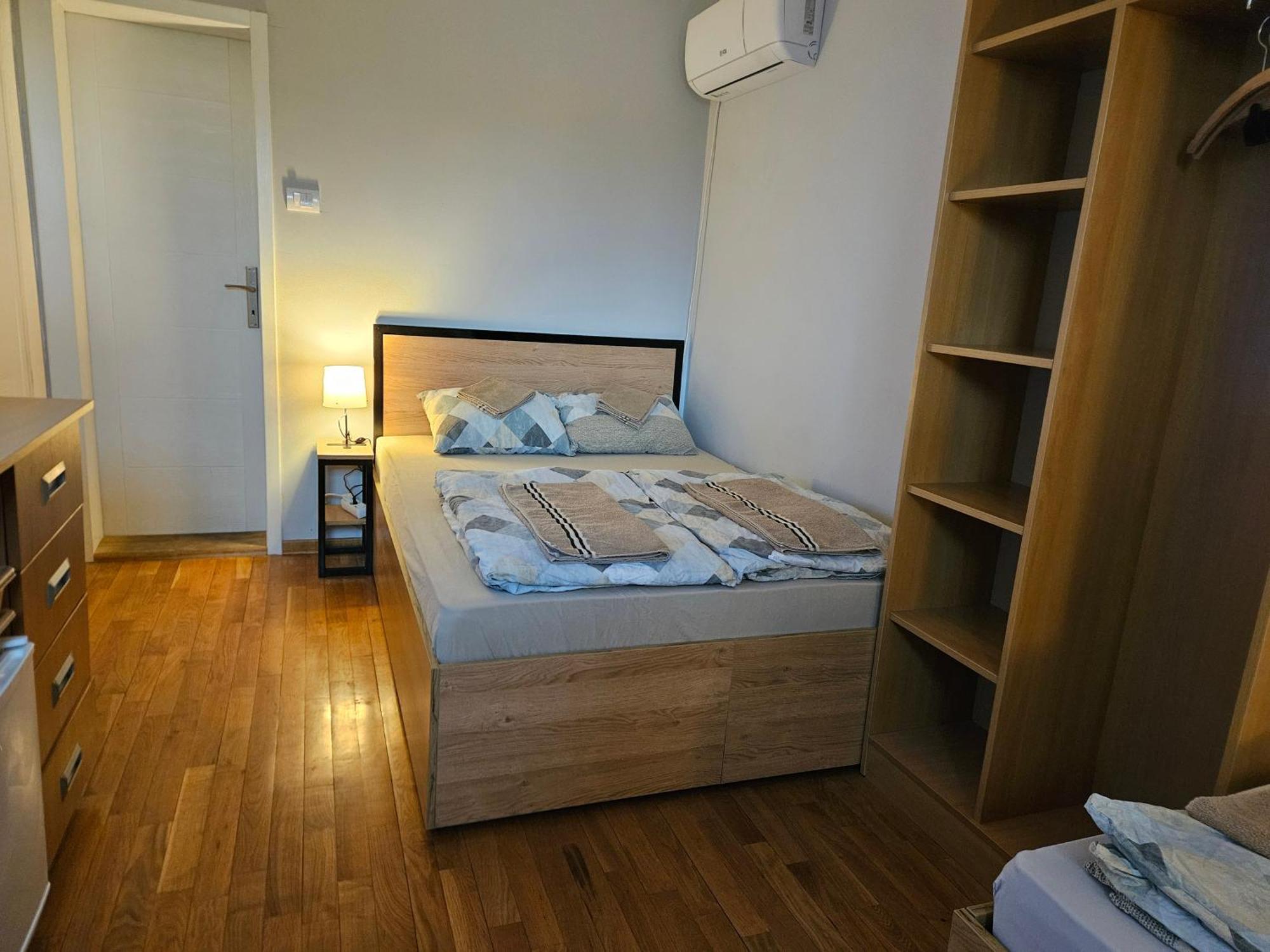 Apartments Peka Dusanovac エクステリア 写真